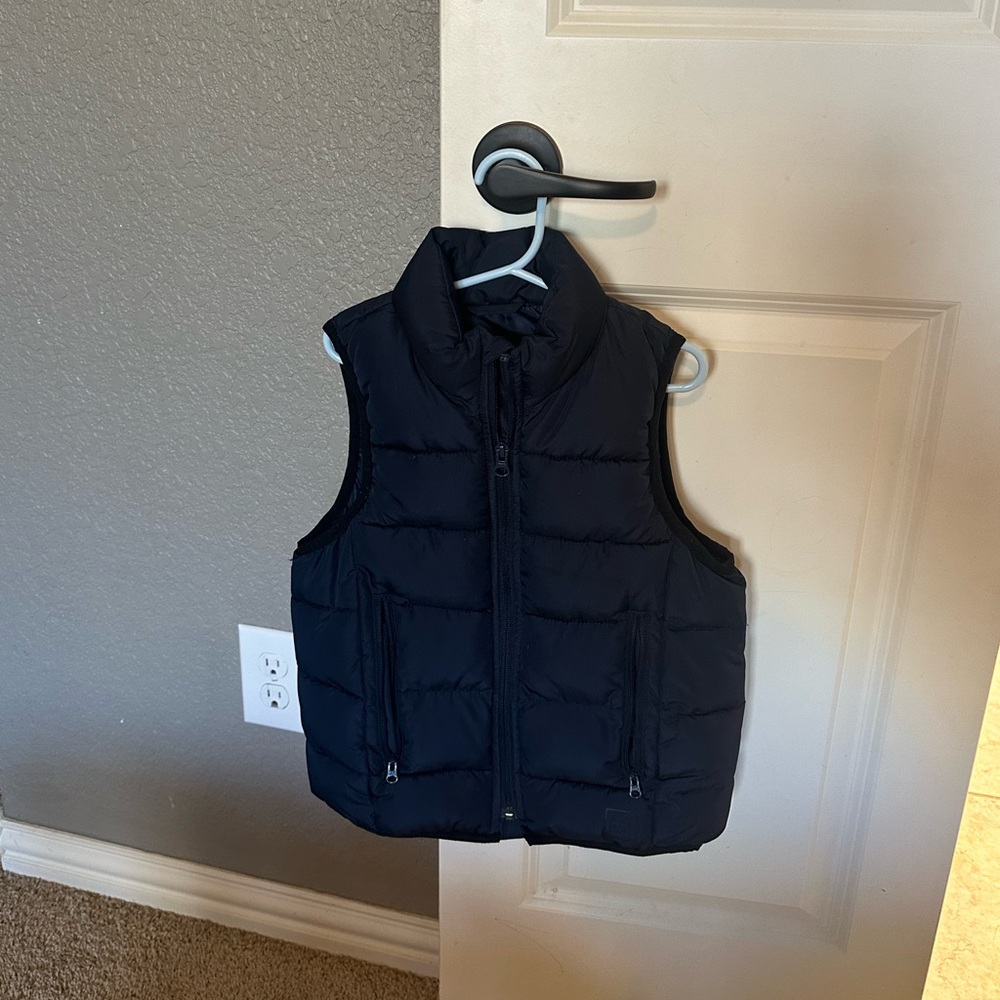 Kids Gap puffer vest